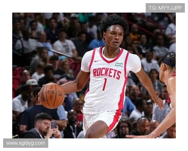 乌度卡寄语阿门：保持自信发掘进攻空间提升攻击性展现个人风采